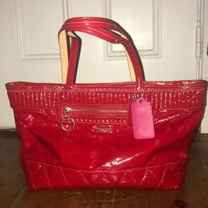 Beautiful statement coach bag!